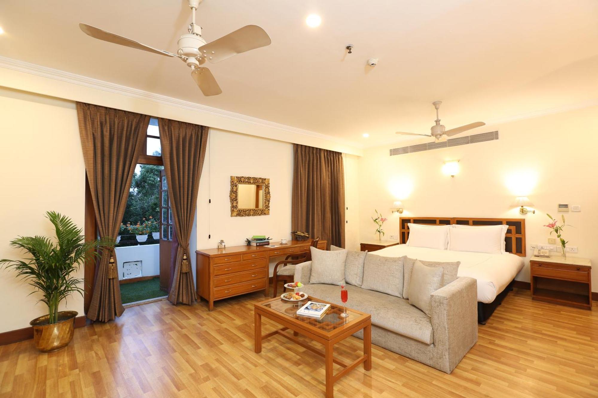 Ambassador, New Delhi - Ihcl Seleqtions Hotel Luaran gambar A room at the Imperial